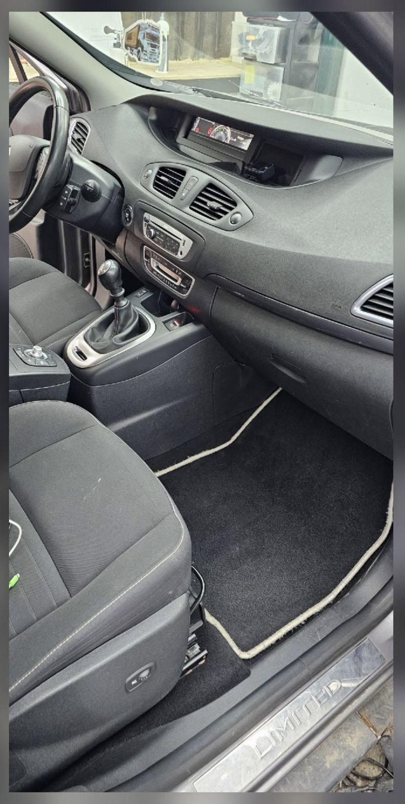 RENAULT, GRAND SCENIC, 1.5 dCi ESM 110 7p Skrotbil skrotpræmie