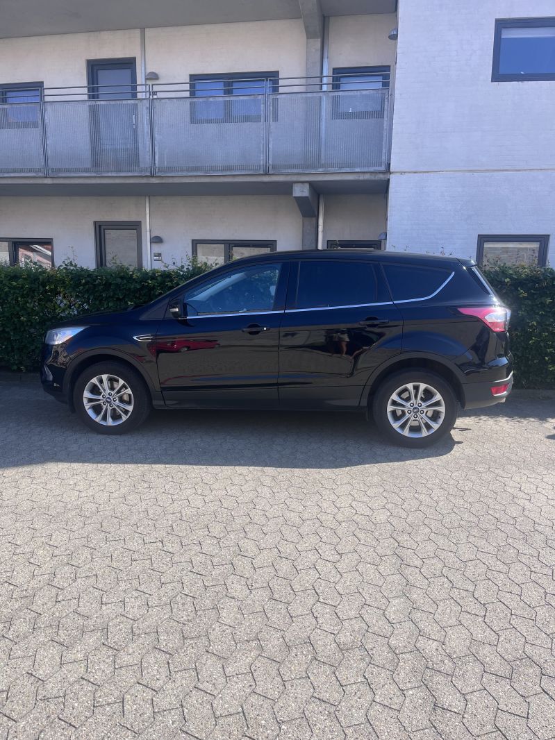 FORD, KUGA, 1.5 TDCi (120 HK ) SUV FWD M6 Skrotbil skrotpræmie