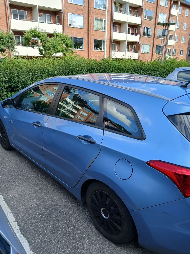 HYUNDAI, I30CW, 1.6 CRDi 5 dørs Stationcar Skrotbil skrotpræmie