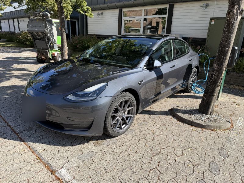 TESLA, Model 3, Long Range Dual Motor 4-dr Fixed ratio Skrotbil skrotpræmie