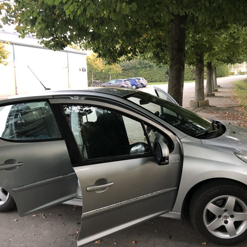 PEUGEOT, 207, 1,6 HDI 92 HK 5-D Skrotbil skrotpræmie
