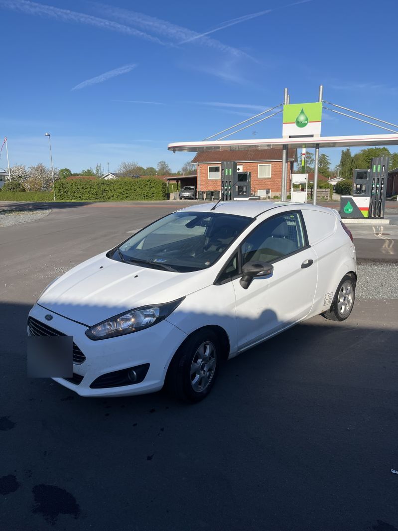 FORD, Fiesta Van, 1.6 TDCi (95 HK) Van Forhjulstræk Manuel Skrotbil skrotpræmie