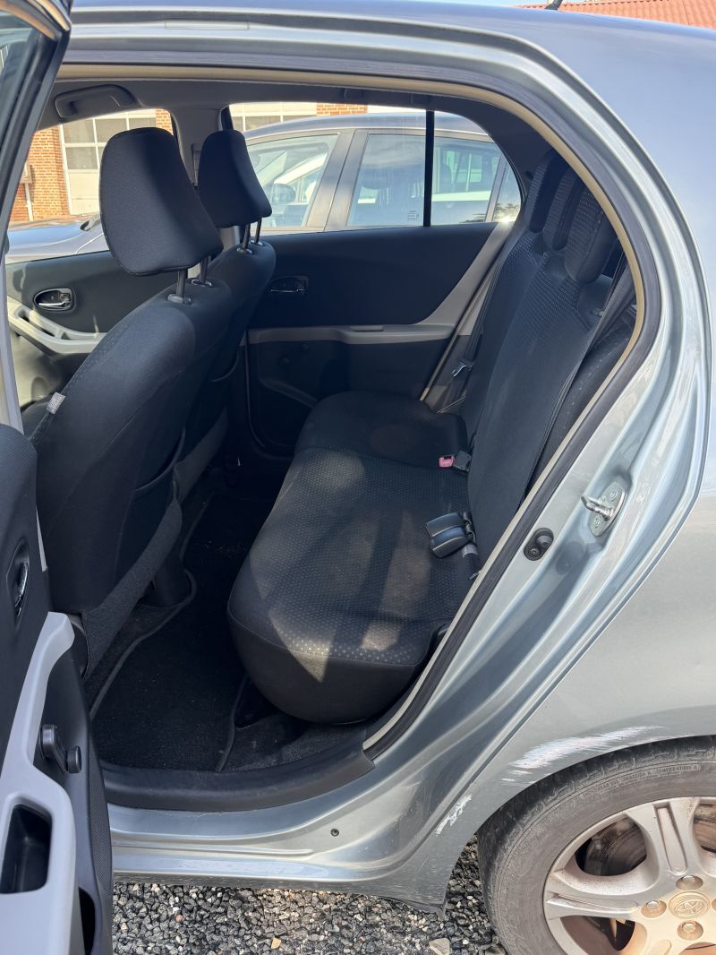 TOYOTA, YARIS 5-DØRS, 1,3 MAN.6. 5D. Skrotbil skrotpræmie