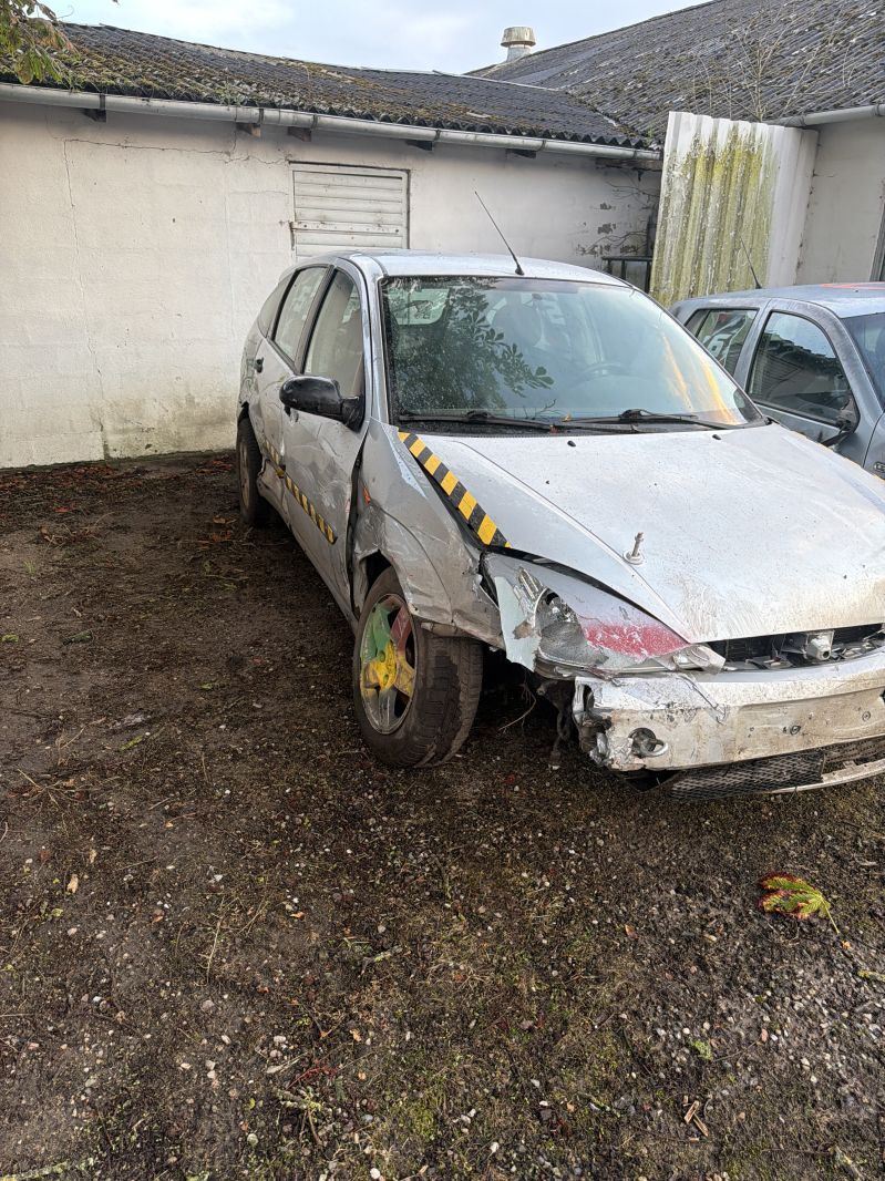 FORD, FOCUS, 1,6 5-DØRS Skrotbil skrotpræmie