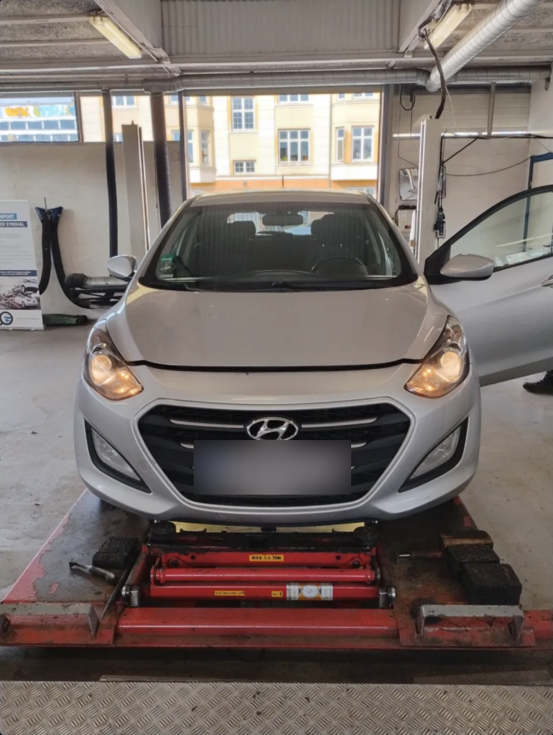 HYUNDAI, I30, 1.6 CRDi 5 dørs Hatchback Skrotbil skrotpræmie