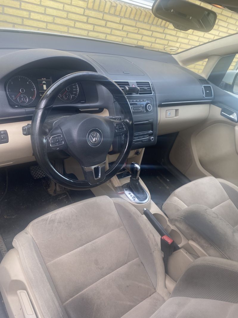 VOLKSWAGEN, TOURAN VAN, 2,0 TDI AUT. Skrotbil skrotpræmie
