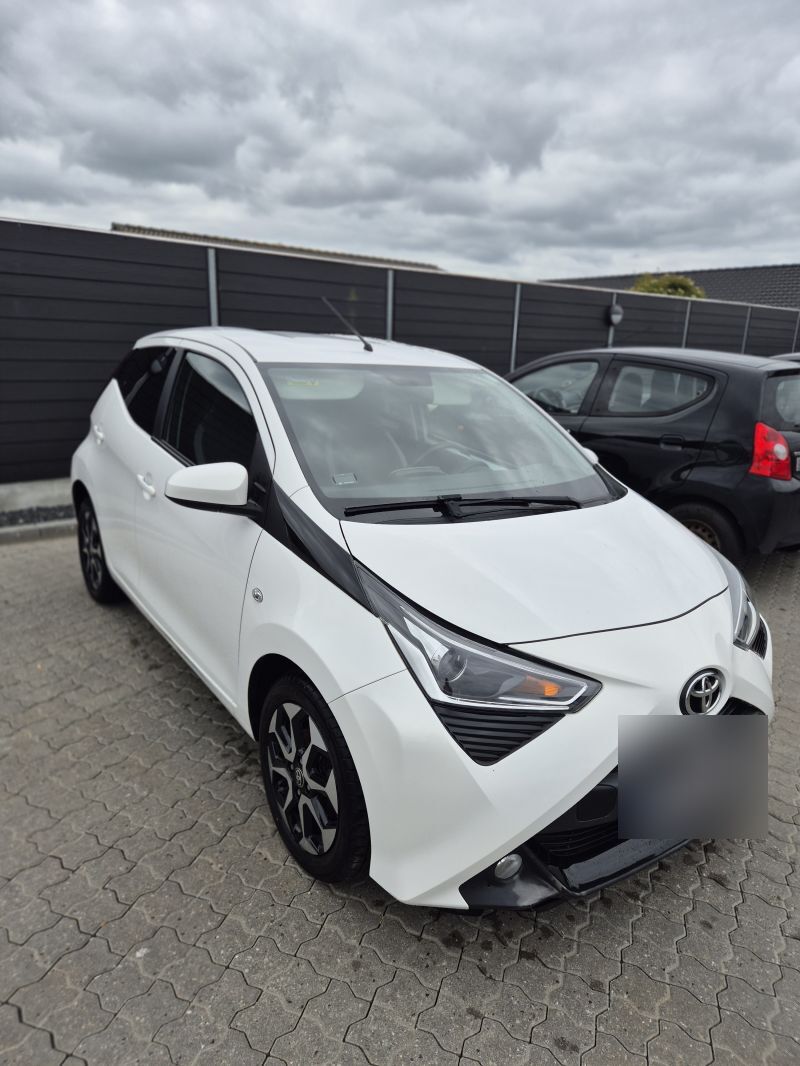 TOYOTA, AYGO, 1.0 benzin (72 hk) solgt via Bedstebilpris.dk