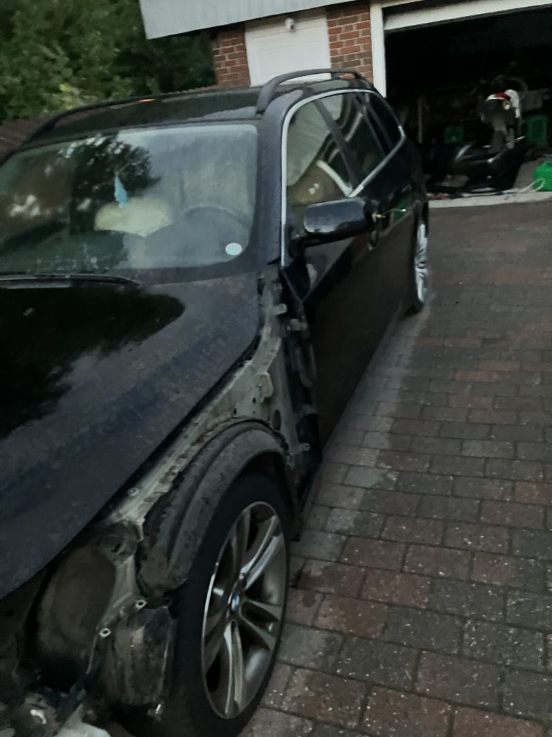 BMW, 560 L, UOPLYST Skrotbil skrotpræmie