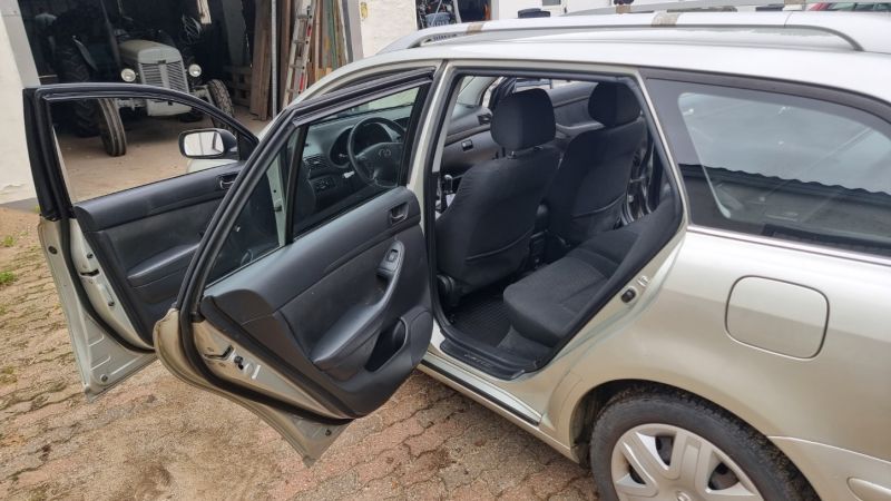 TOYOTA, AVENSIS, 1,8 STW MAN. Skrotbil skrotpræmie