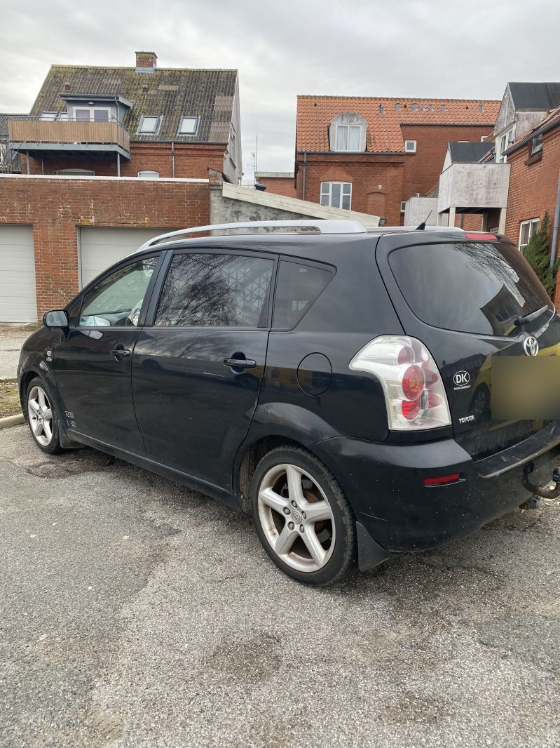 TOYOTA, COROLLA VERSO, 2,2 D-4D,D CAT SPORT Skrotbil skrotpræmie