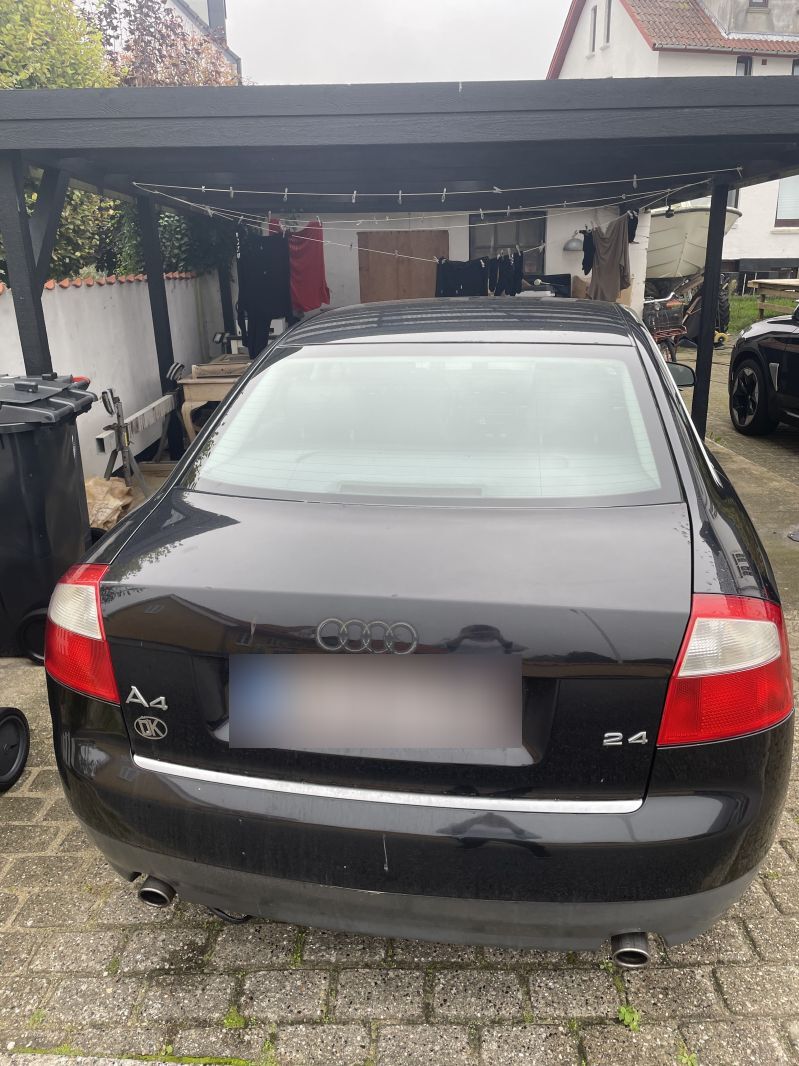 AUDI, A 4 LIMOUSINE, 2,4 V6 AUT. Skrotbil skrotpræmie