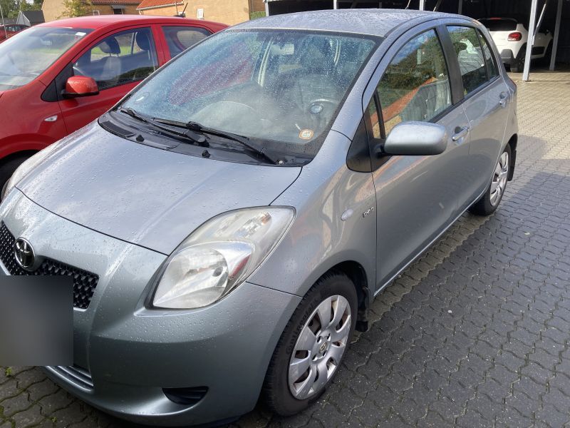 TOYOTA, YARIS, 1,4 D-4D AUT. 5 DØRS Skrotbil skrotpræmie