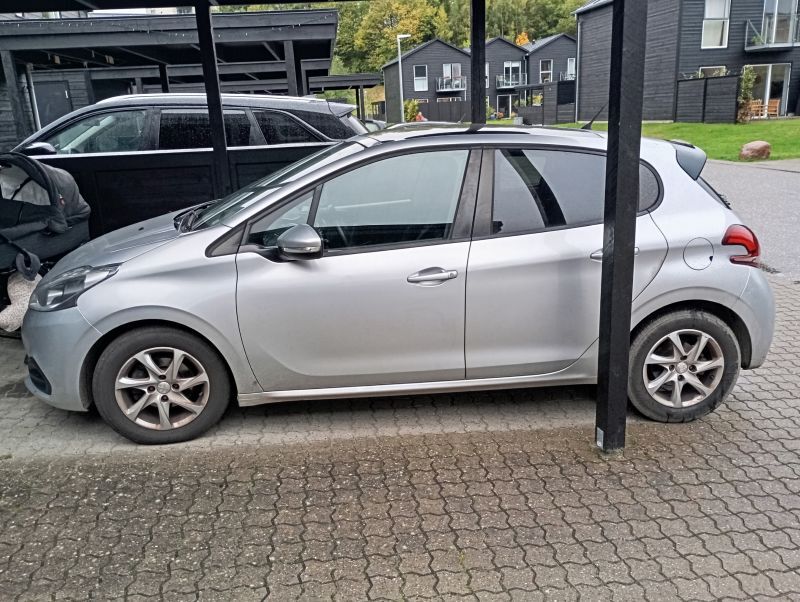 PEUGEOT, 208, 1.6 BlueHDI 100 hk 5D Skrotbil skrotpræmie