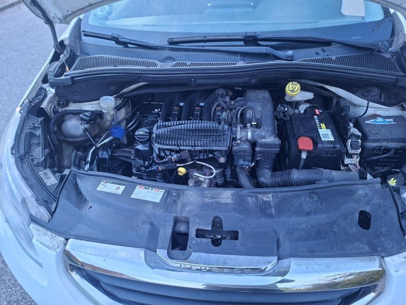 PEUGEOT, 2008, 1,2 VTi Crossover Skrotbil skrotpræmie