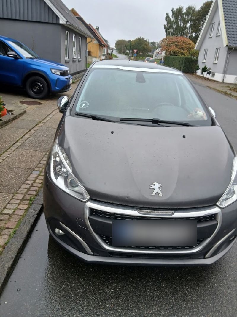 PEUGEOT, 208, 1.6 BlueHDI 100 hk 5D Skrotbil skrotpræmie