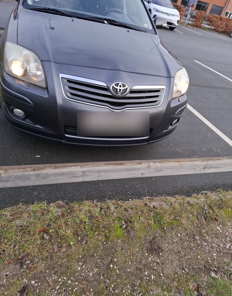 TOYOTA, AVENSIS, 1,8 STW MAN. Skrotbil skrotpræmie
