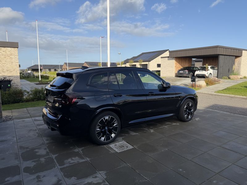 BMW, iX3, 210 KW solgt via Bedstebilpris.dk