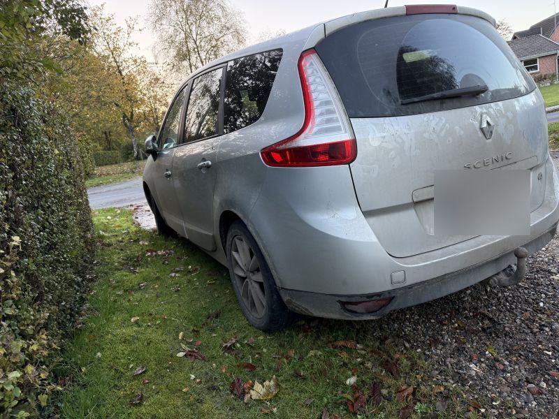 RENAULT, GRAND SCENIC, 1.6 dCi ESM 130 7p Skrotbil skrotpræmie