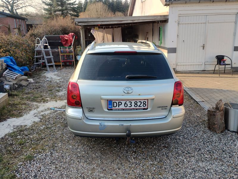 TOYOTA, AVENSIS, 2,2 STW DIESEL D-4D Skrotbil skrotpræmie