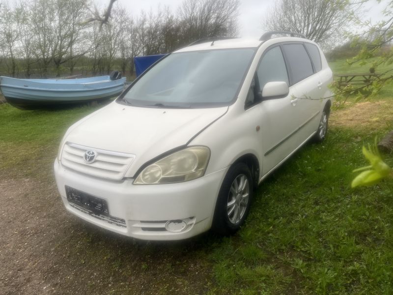 TOYOTA, AVENSIS VERSO, 2,0 DIESEL SPORTSVAN Skrotbil skrotpræmie