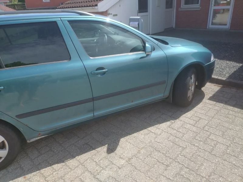 SKODA, OCTAVIA COMBI, 1,6 FSI Skrotbil skrotpræmie