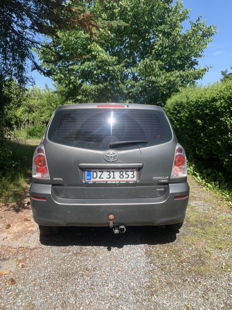 TOYOTA, COROLLA VERSO, 2,2 D-4D Skrotbil skrotpræmie