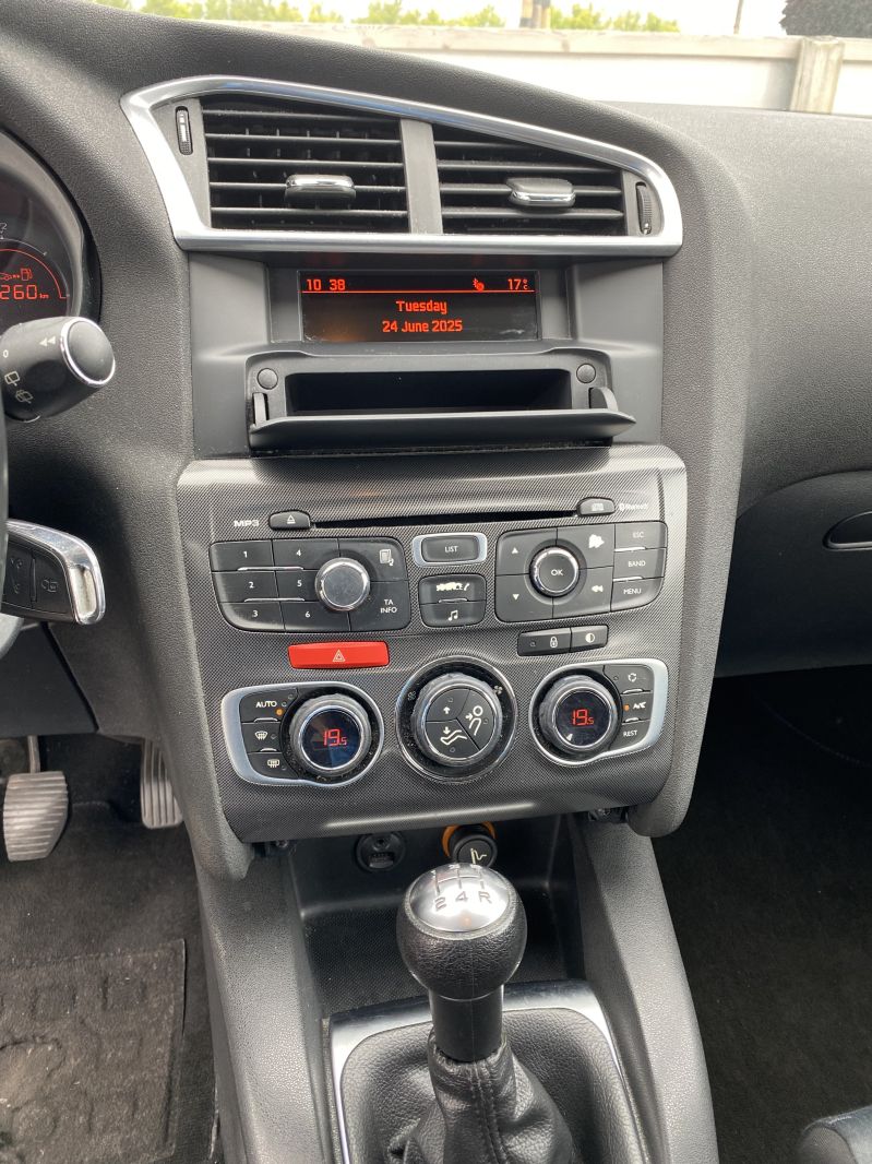 CITROËN, C4, 1,6 4-dørs m. bagklap Skrotbil skrotpræmie
