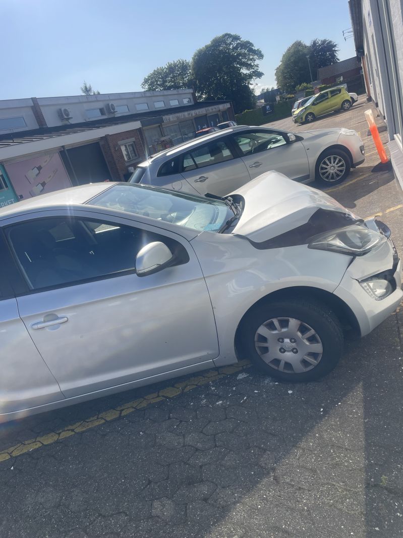 HYUNDAI, I20, 1.2 5 dørs MPV Skrotbil skrotpræmie