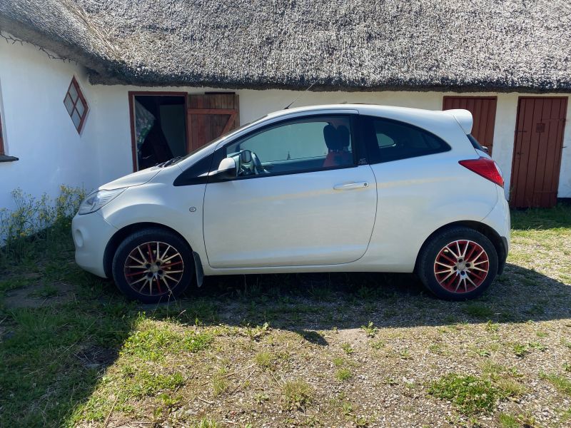FORD, KA, 1.2 (69HK) Hatchback, 3 dørs Forhjulstræk Manuel Skrotbil skrotpræmie