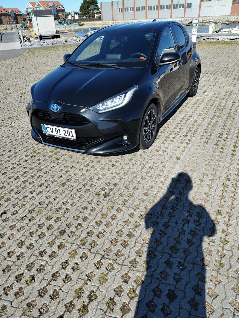 TOYOTA, YARIS, 1.5 Hybrid (116 hk) aut. gear Skrotbil skrotpræmie
