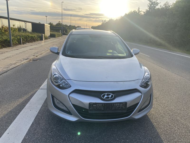 HYUNDAI, I30CW, 1.6 CRDi 5 dørs Stationcar Skrotbil skrotpræmie