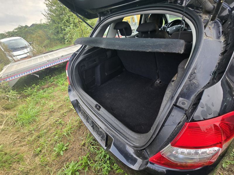 CITROËN, C4, 1,6 4-dørs m. bagklap Skrotbil skrotpræmie