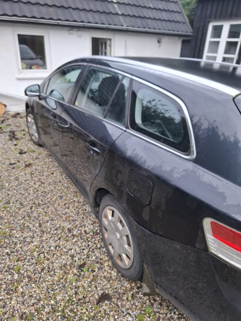 TOYOTA, AVENSIS STW, 1.6 STW MAN.6 Skrotbil skrotpræmie