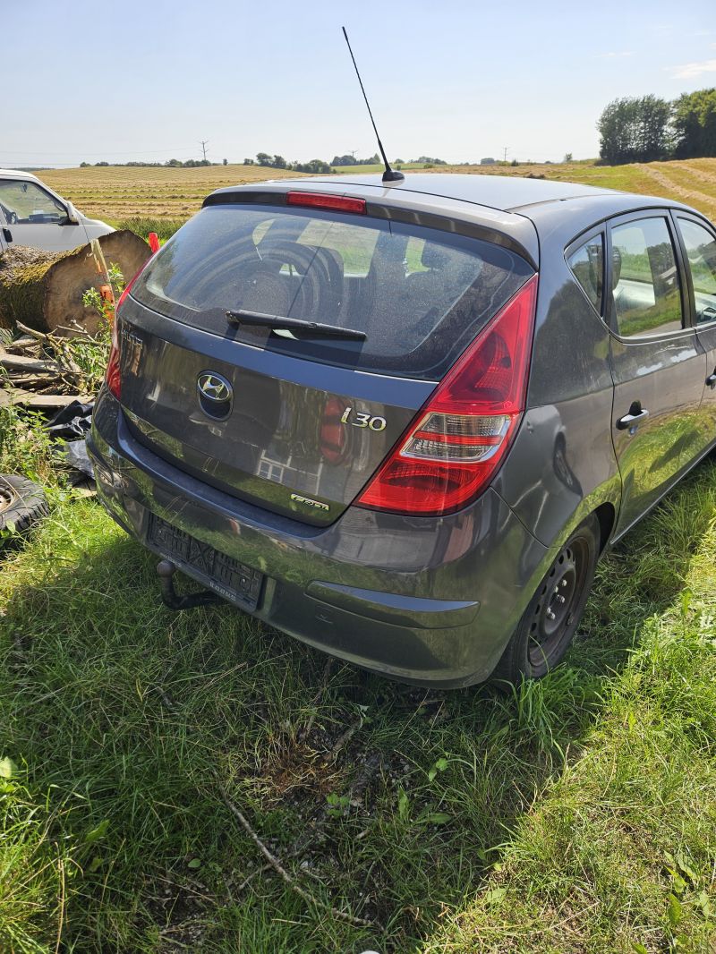 HYUNDAI, I 30, 1,4 Skrotbil skrotpræmie