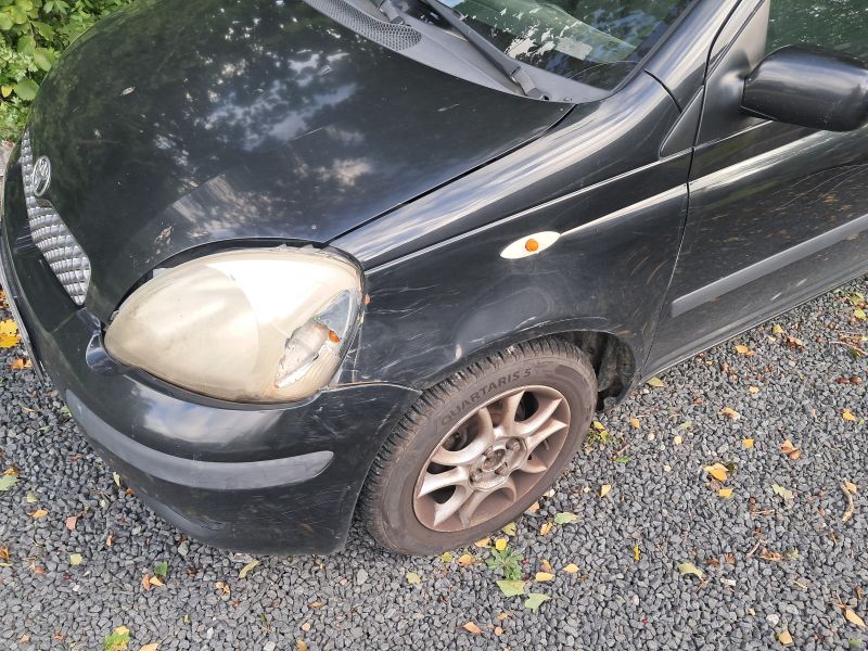 TOYOTA, YARIS, 1,3 TERRA Skrotbil skrotpræmie