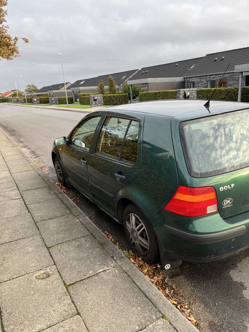 VOLKSWAGEN, GOLF, 1,6 Skrotbil skrotpræmie