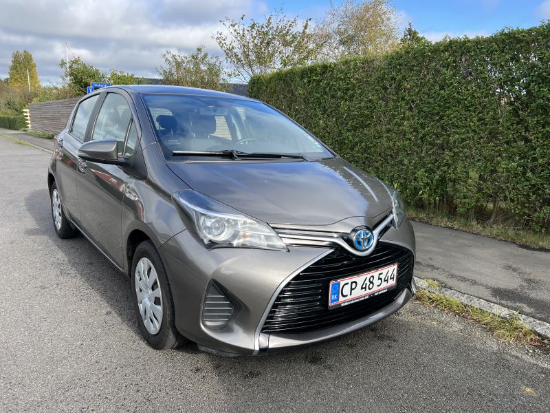 TOYOTA, YARIS, 1.5Hybrid e-CVT Skrotbil skrotpræmie