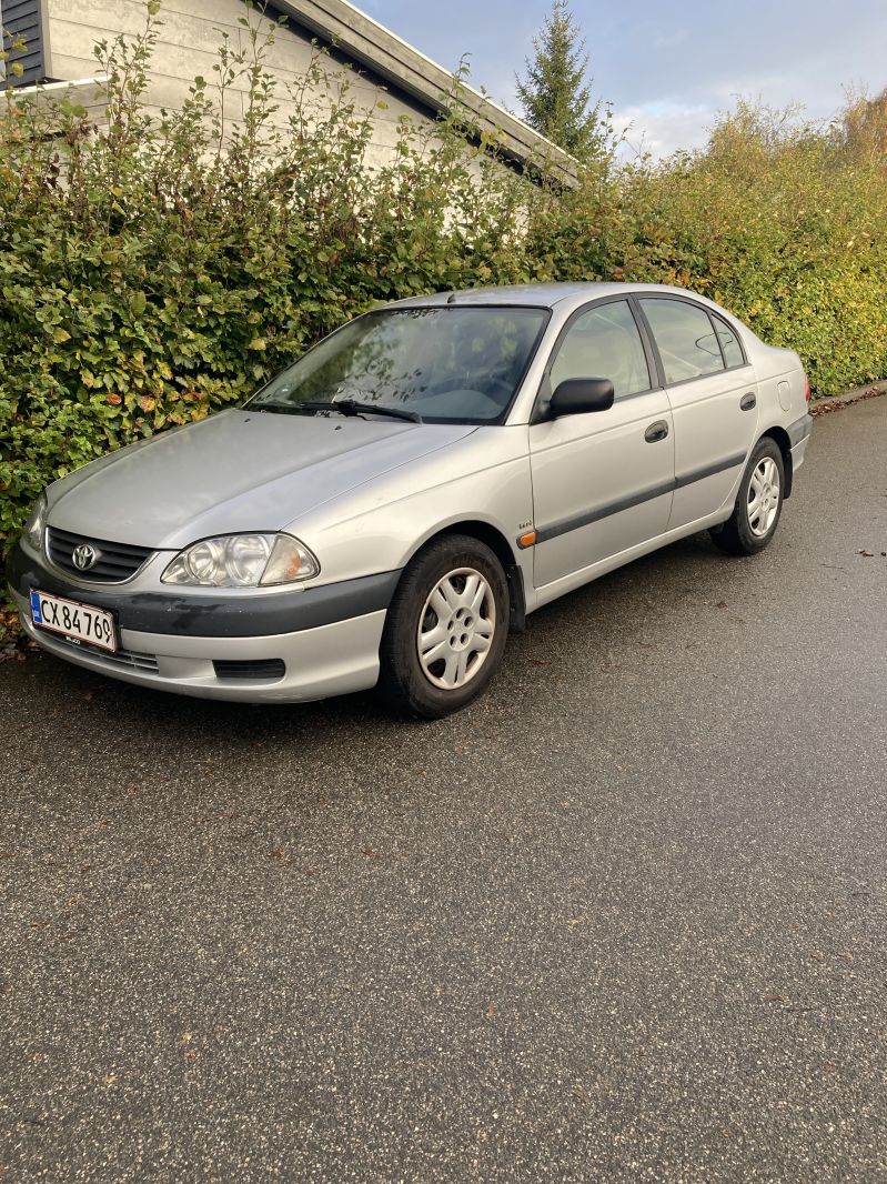 TOYOTA, AVENSIS, 1,8 SD MAN. Skrotbil skrotpræmie
