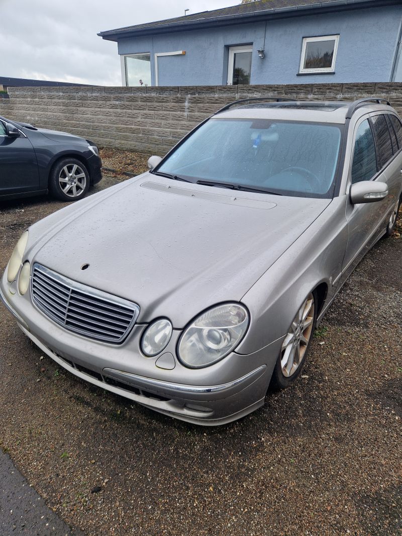 MERCEDES-BENZ, E 320, UOPLYST Skrotbil skrotpræmie