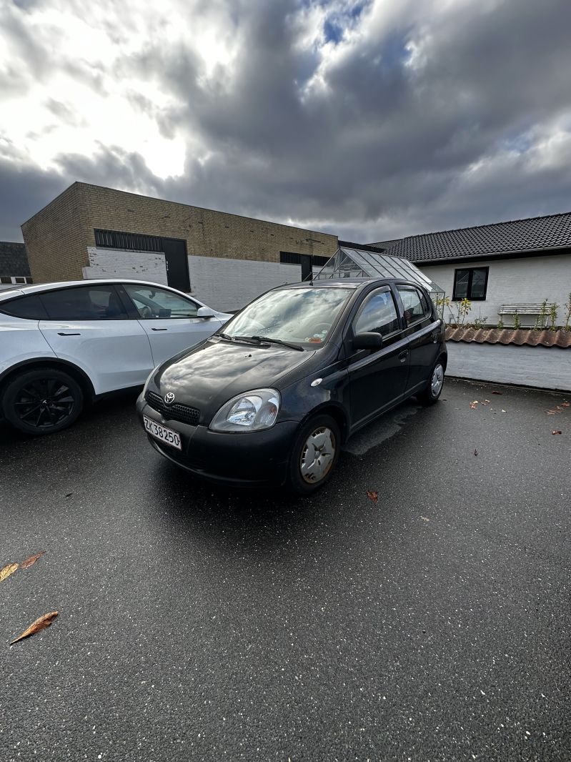 TOYOTA, YARIS, 1,0 Skrotbil skrotpræmie