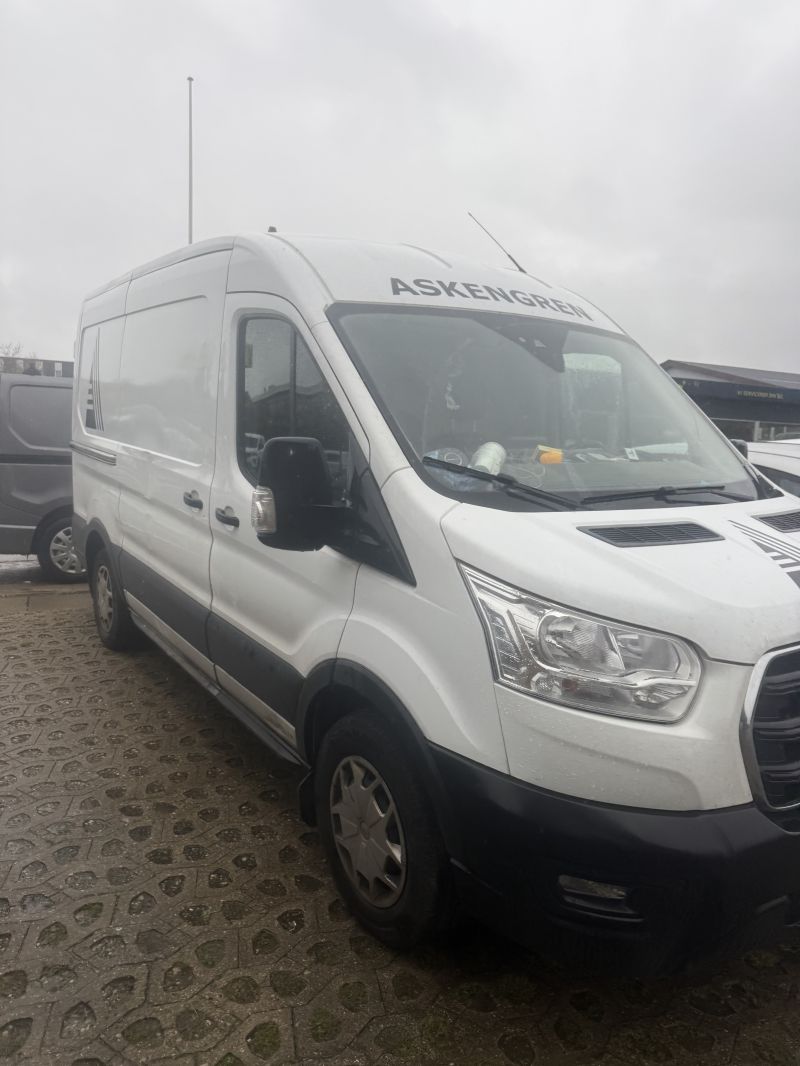 FORD, TRANSIT, 2.0TDCi - RWD (170 HK) Kassevogn RWD M6 Skrotbil skrotpræmie