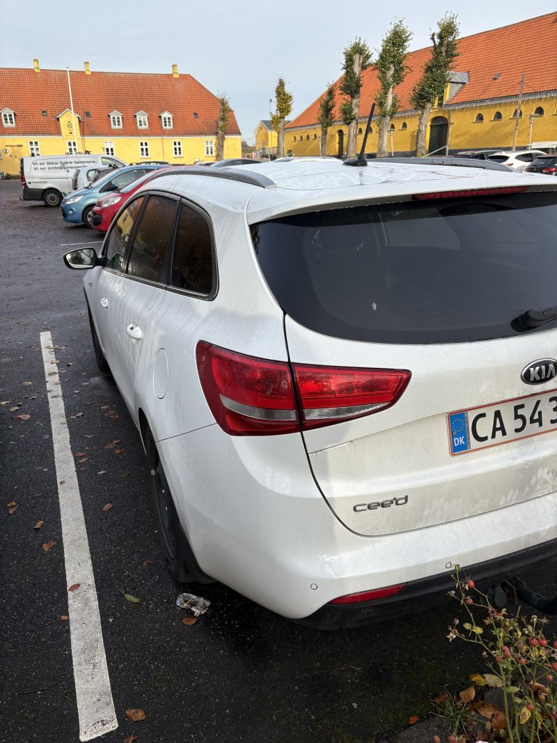 KIA, CEED, 1.6 CRDI Stationcar Aut. 7 Skrotbil skrotpræmie