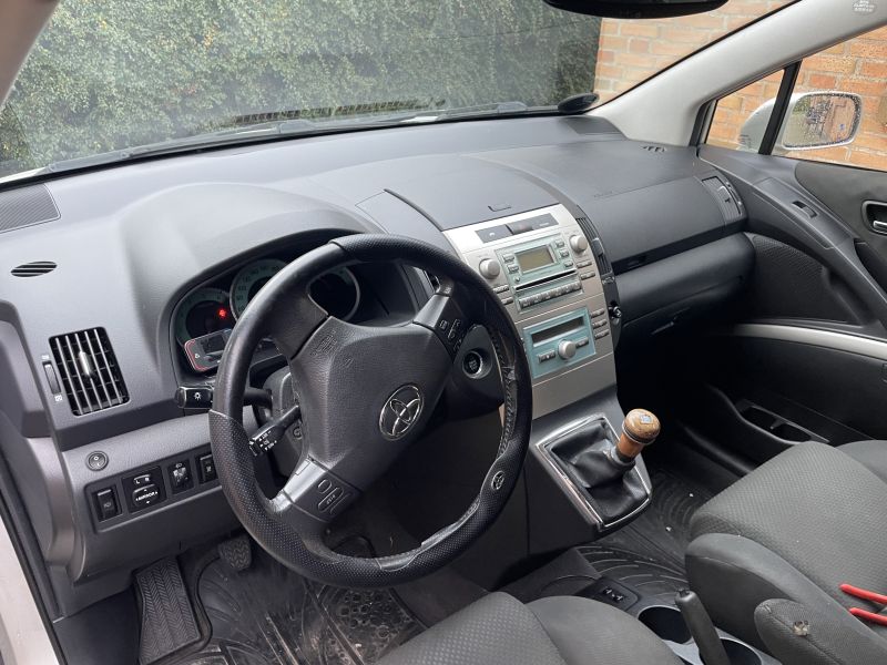 TOYOTA, COROLLA VERSO, 2,2 D-4D SPORTS VAN Skrotbil skrotpræmie