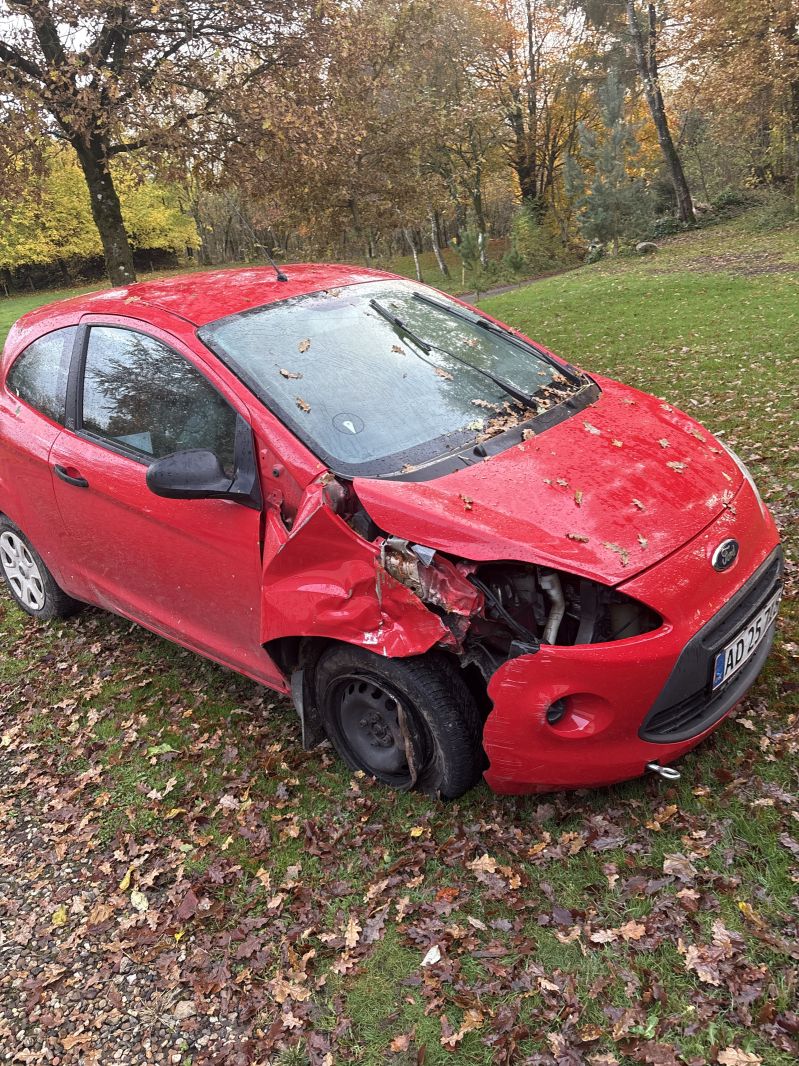 FORD, KA, 1.2 (69HK) Hatchback, 3 dørs Forhjulstræk Manuel Skrotbil skrotpræmie