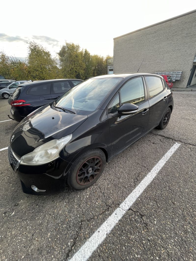 PEUGEOT, 208, 1,6 e-HDi 92 HK ESG 5-D Skrotbil skrotpræmie