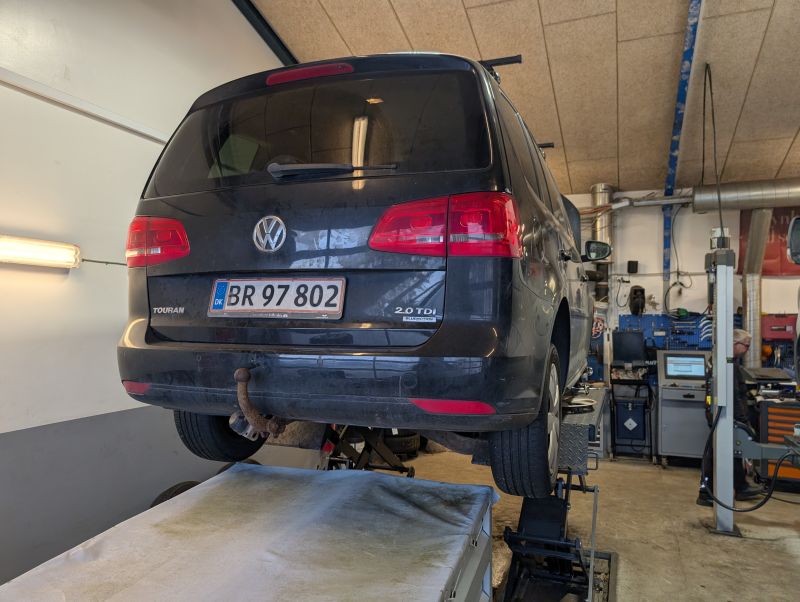 VOLKSWAGEN, TOURAN, 2.0 TDI BMT 140 HK Skrotbil skrotpræmie