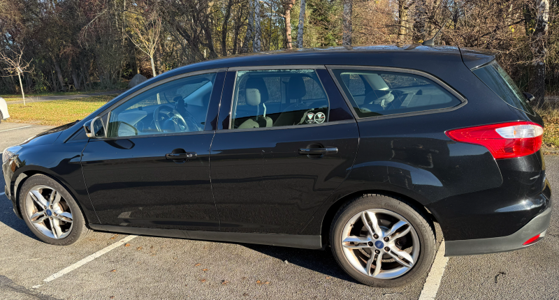 FORD, FOCUS, 1.0 EcoBoost (125 HK) Stationcar Forhjulstræk Manuel Skrotbil skrotpræmie