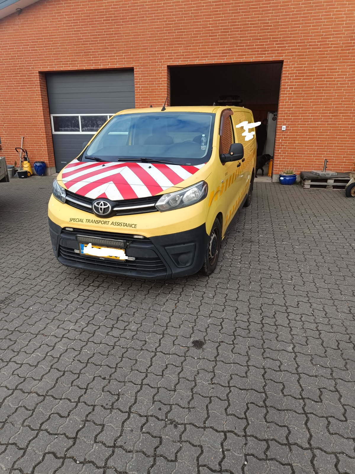 TOYOTA, Proace, 2.0D 120hk Long Dobbelt skydedør/Toph. bagkl. m. rude Skrotbil skrotpræmie