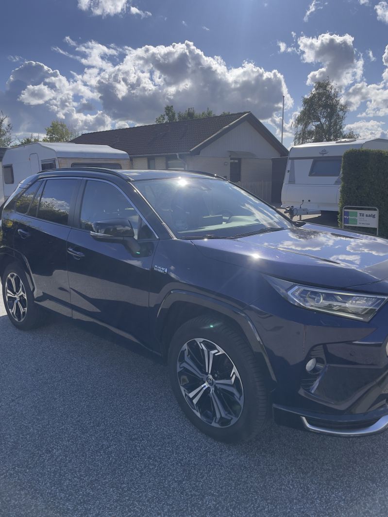 TOYOTA, RAV4 Plug in, 2.5 Plug in Hybrid (306 hk) aut. gear Skrotbil skrotpræmie
