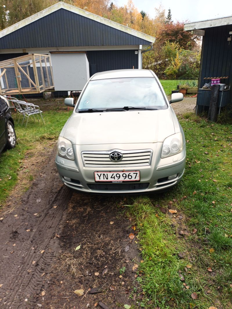 TOYOTA AVENSIS 2,0 SD 4-D Skrotbil skrotpræmie